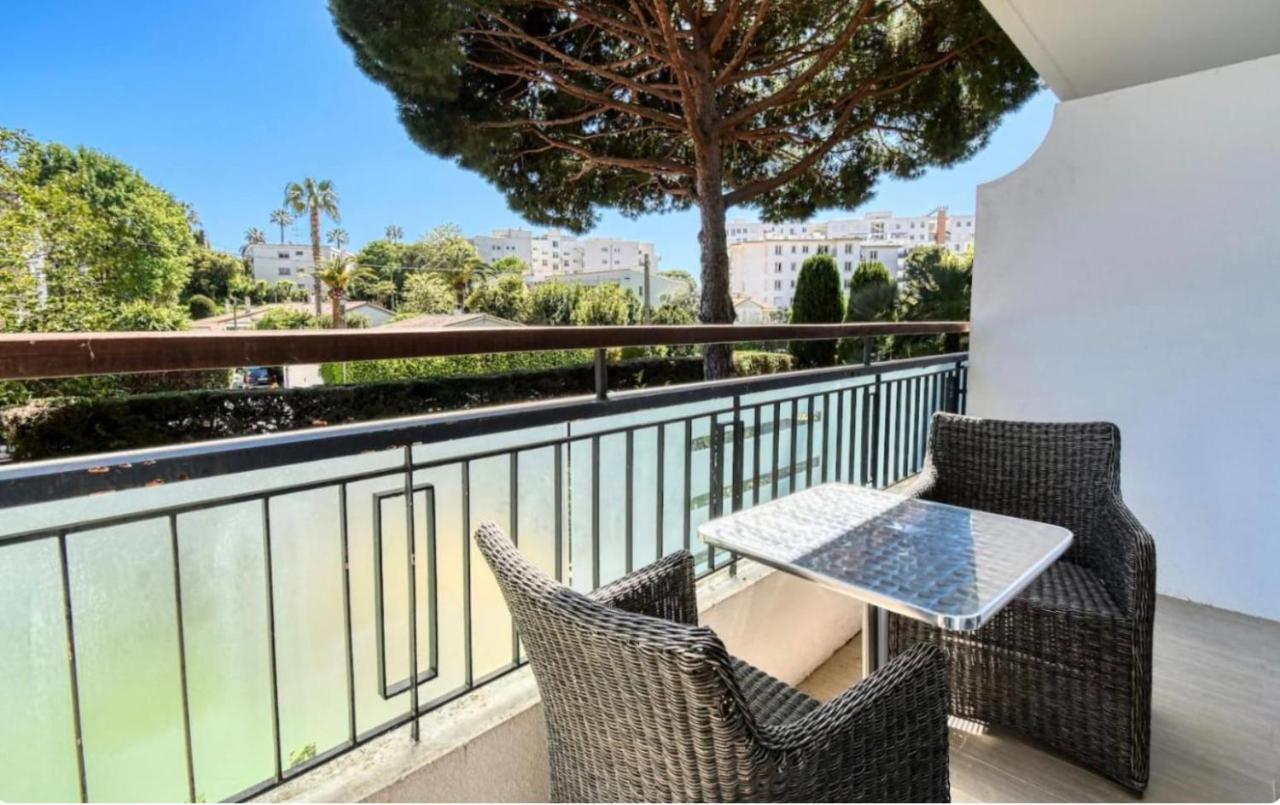 Superbe Studio Lumineux Sur Cannes Avec Terrasse ! A Quelques Minutes De La Celebre Rue D'Antibes ! Exteriör bild