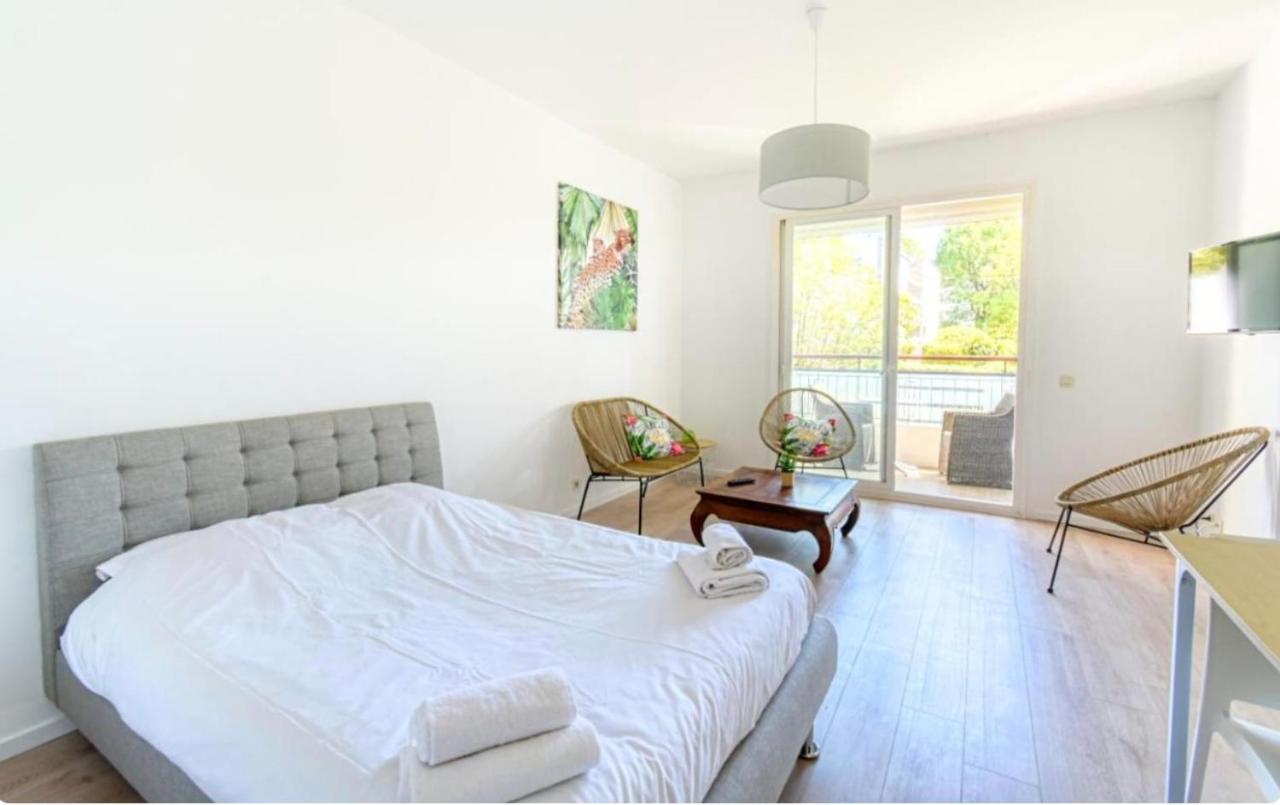 Superbe Studio Lumineux Sur Cannes Avec Terrasse ! A Quelques Minutes De La Celebre Rue D'Antibes ! Exteriör bild
